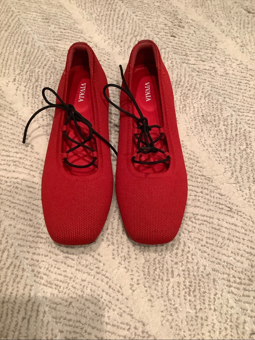 Vivaia Square-Toe Lace-Up Mary Janes (Miley) size 39/8M Ruby Red Flats Shoes